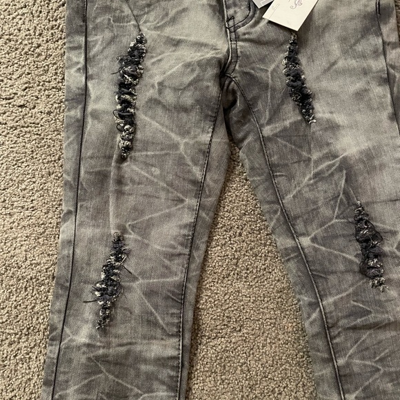 Jeans - Picture 6 of 8